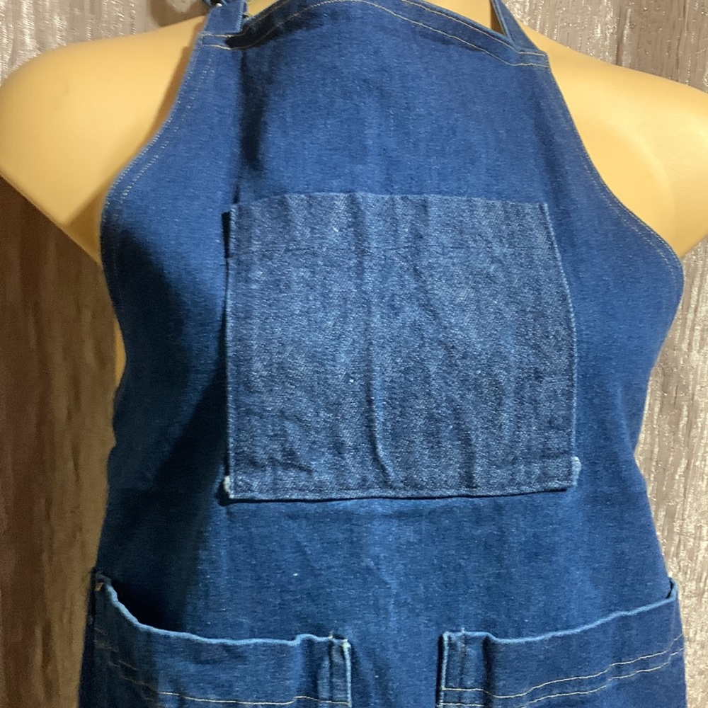 Denim Jean Apron with Pockets Tie Back and at the Neck - Picture 3 of 14